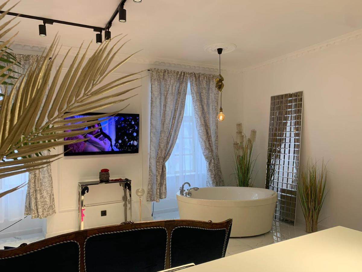 Tiltu 5 Jacuzzi Apartment 克莱佩达 外观 照片